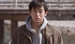 何炅爆料彭昱畅黄渤视频,揭秘幕后趣事